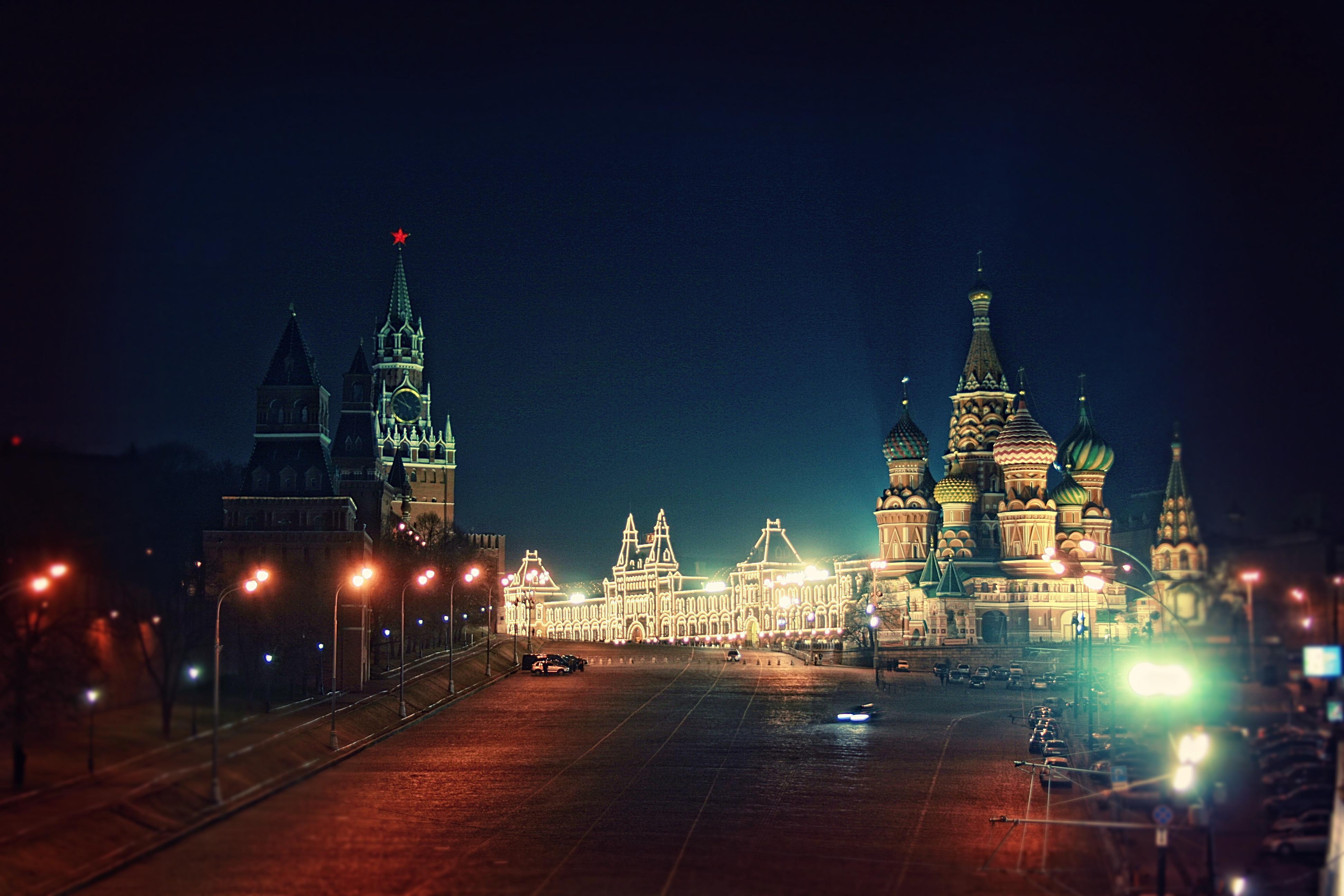 Кремль ночью