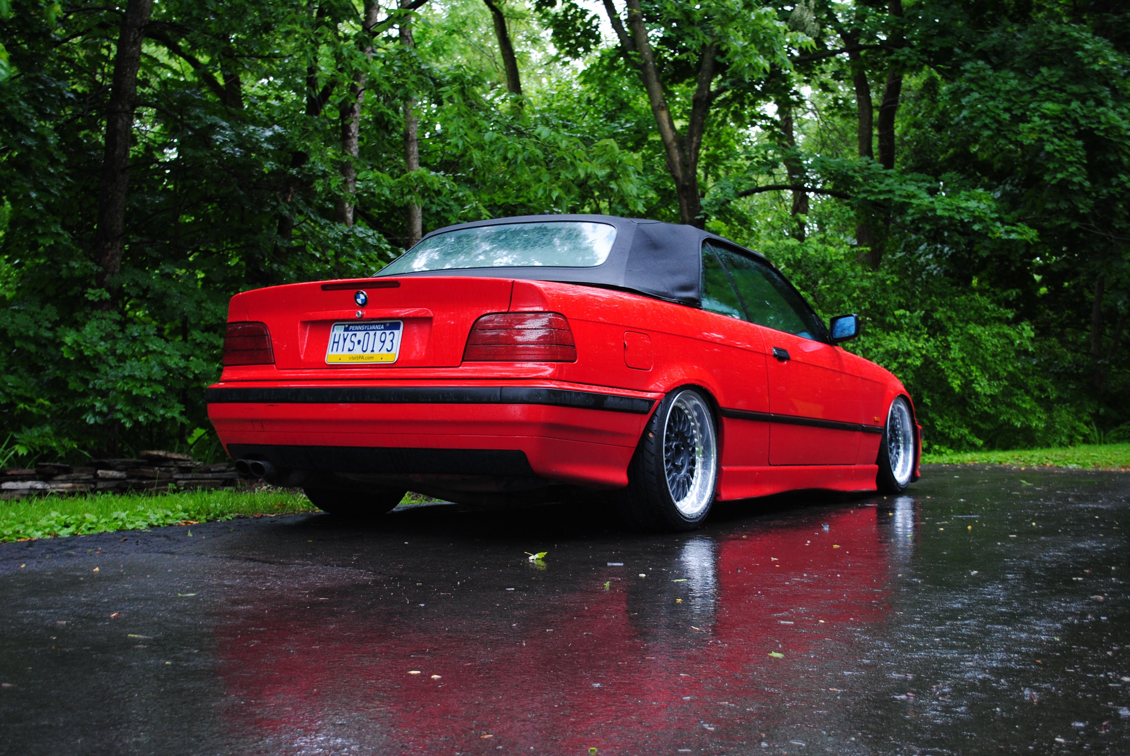 Ред е. BMW e36 Red. BMW e36 красная. БМВ е36 красная. BMW e36 Cabrio.