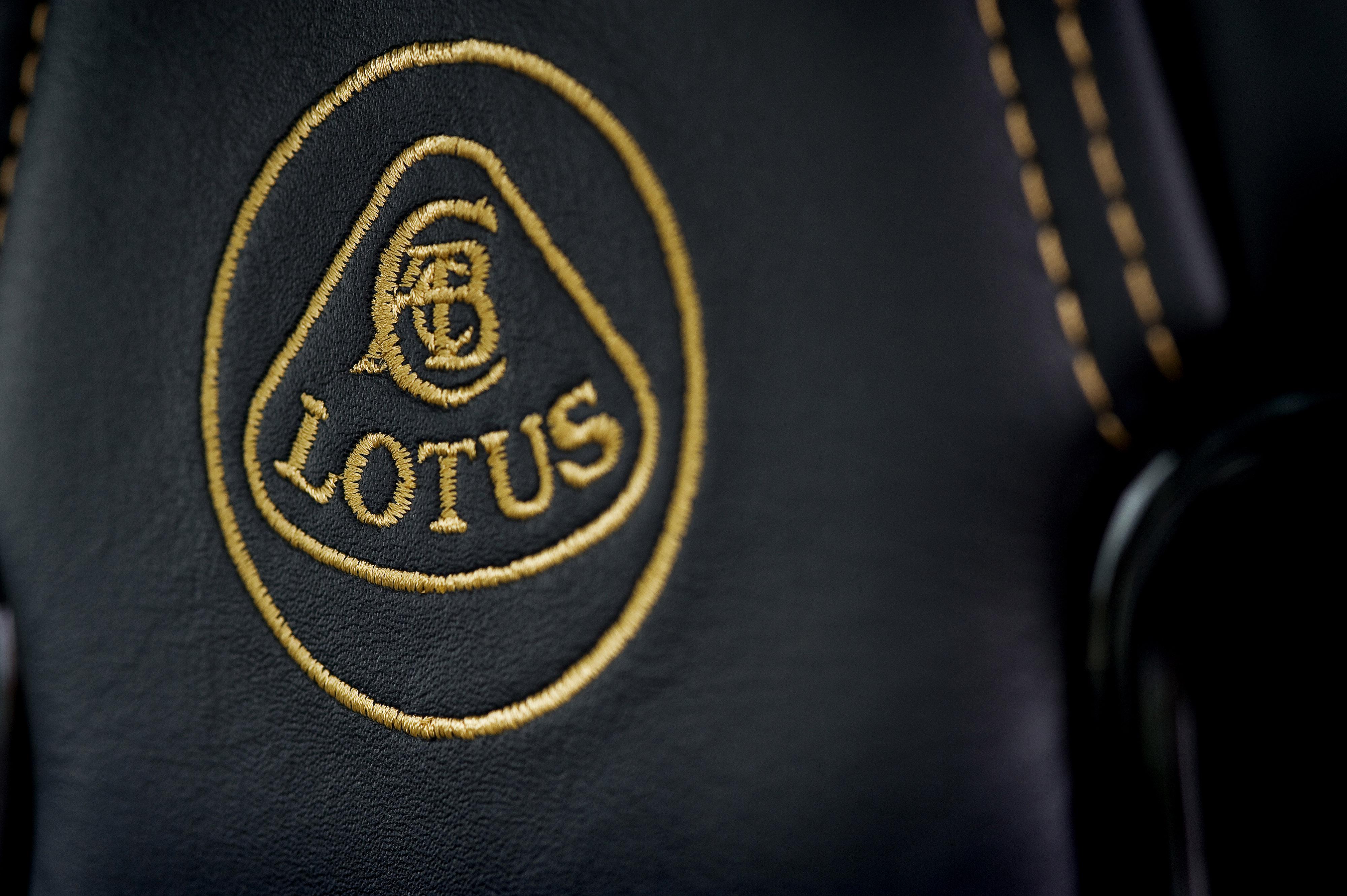 Логотип Лотоса