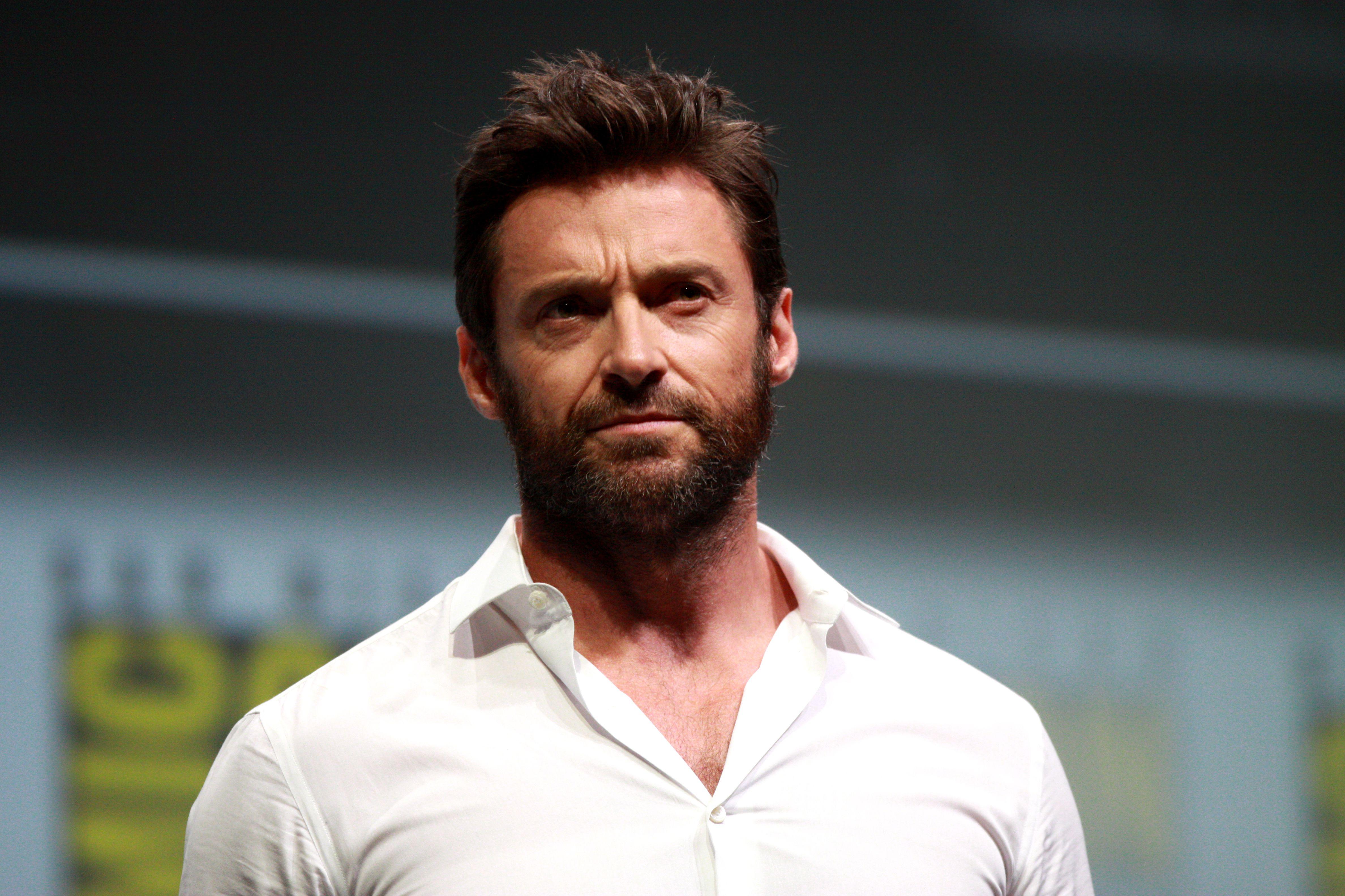 Известный постоянно. Хью Джекман. Росомаха актер Хью Джекман. Hugh Jackman 2021. Хью Джекман 2021.