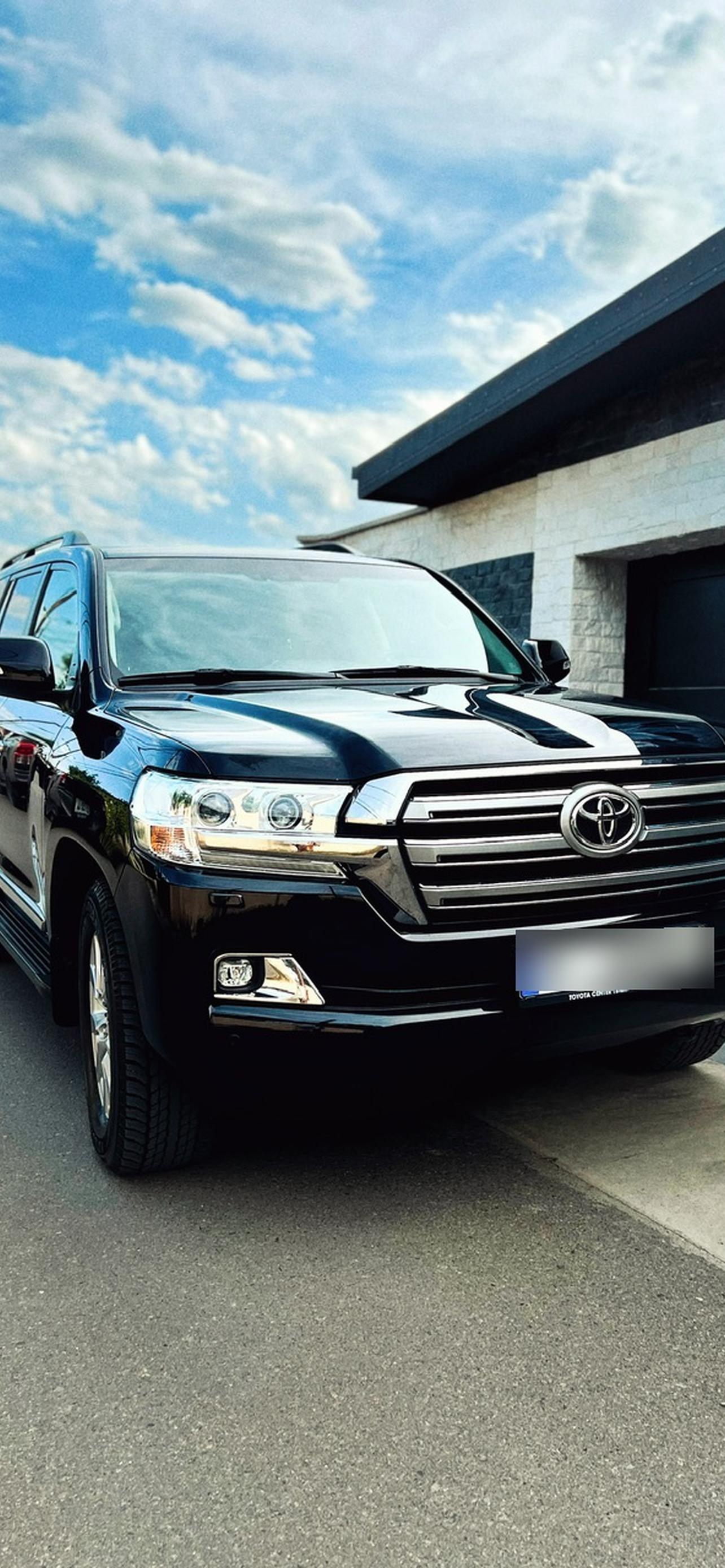 Toyota Land Cruiser 200 обои на телефон [35+ изображений]